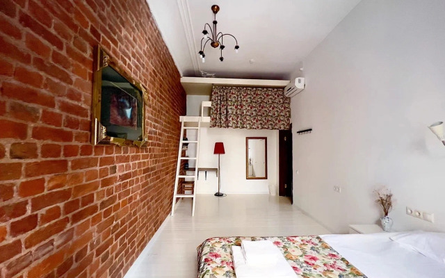 Хадсон на Загородном 21