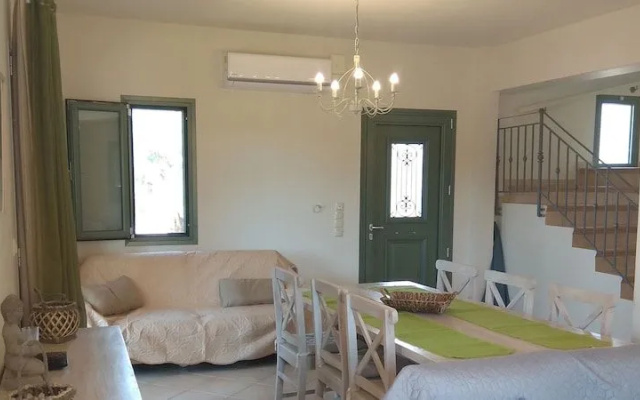 Villa Elaionas 1
