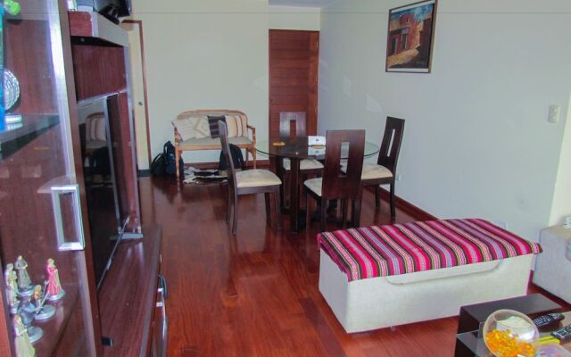 Private Bedroom in great Flat Miraflores