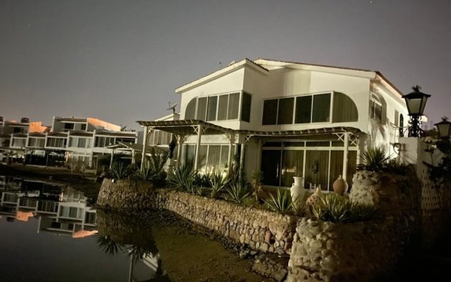 Hurgadian Luxurious Villa Adan El Mamsha Long and Short Term