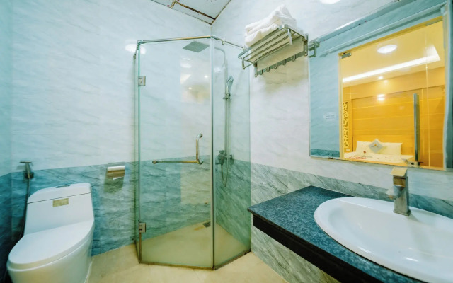 Lang Chai Hotel