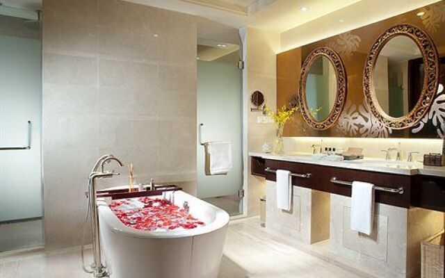 Regal Poly Guiyang Hotel