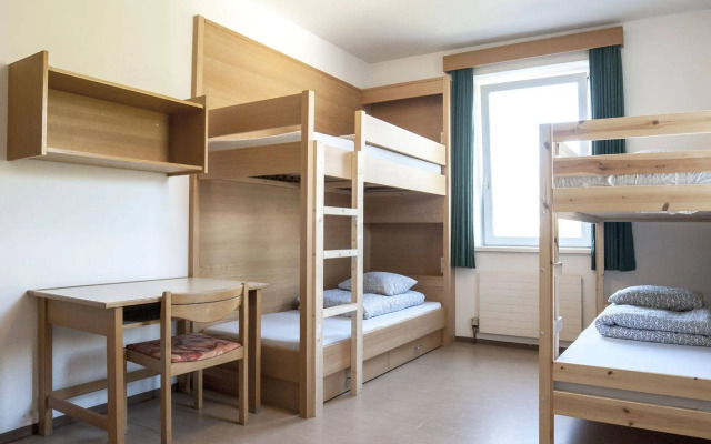 Marmota Hostel