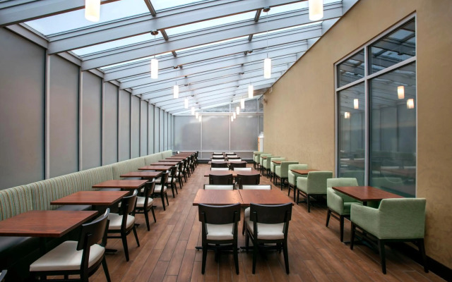 Holiday Inn Manhattan 6th Ave - Chelsea by IHG