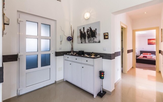 Amazing Home in Fazana With Wifi and 2 Bedrooms