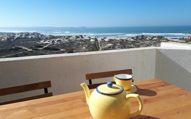 Maresia - Beachfront Peniche Apartment