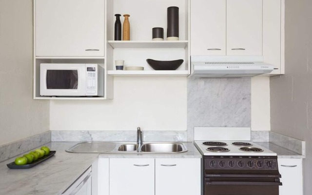 SoYa on Davis Apartment Hotel