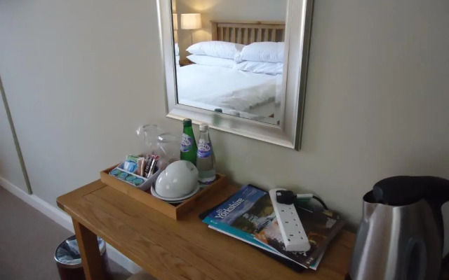 Royal Oak Hotel