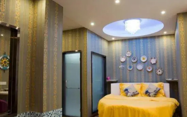 Shouxian Luolin Theme Hotel
