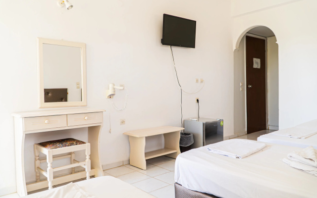Ikaros Hotel