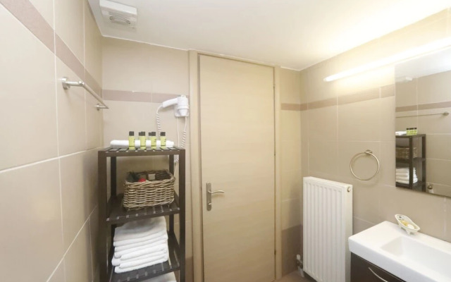 Gazi Boutique Apartment 1