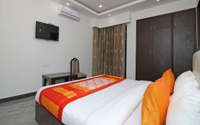 OYO 9977 Jagat Residency
