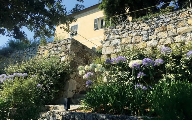 Casa Leopoldo in Castiglione Chiavarese