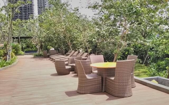 Spacious Studio Madison Park Apartment Beside Central Park Mall