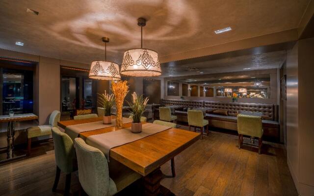 The New Hotel Zeybek