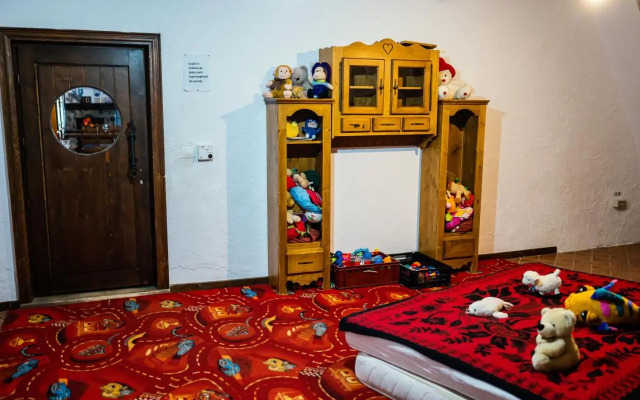 Casa Motului B&B