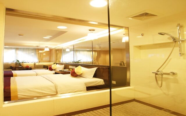 New World Hotel