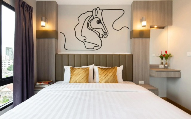Horsehill Hotel Sriracha