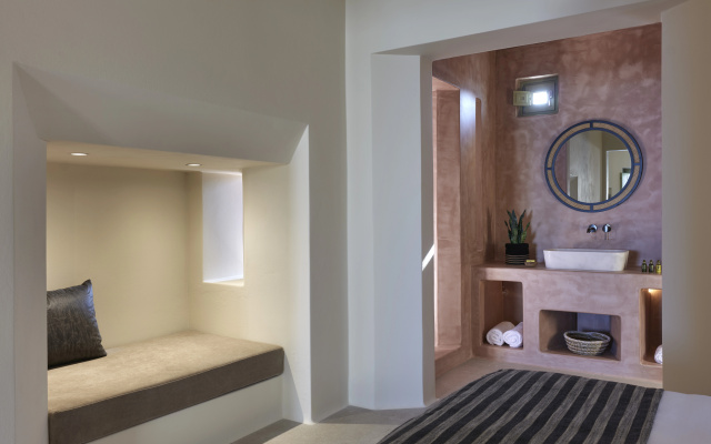 Aeon Suites - Adults Only