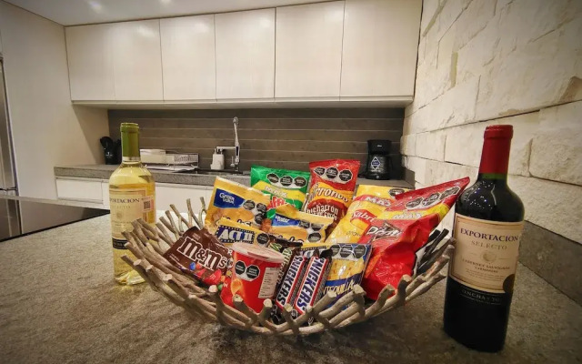 1st Luxury Warehouse