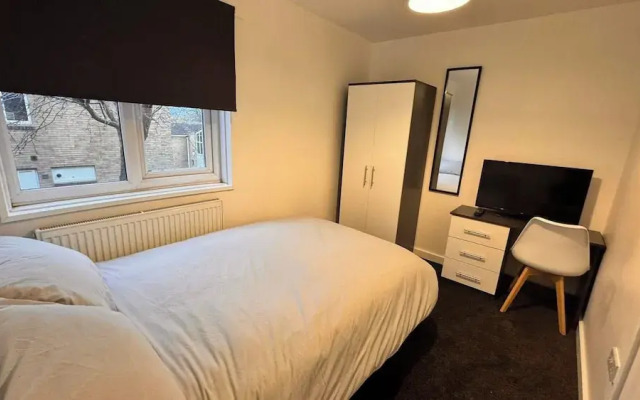 Spacious Sheffield Lodge