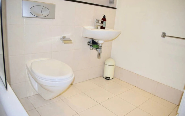 Modern Apartment in Silicon Docks With Balcony