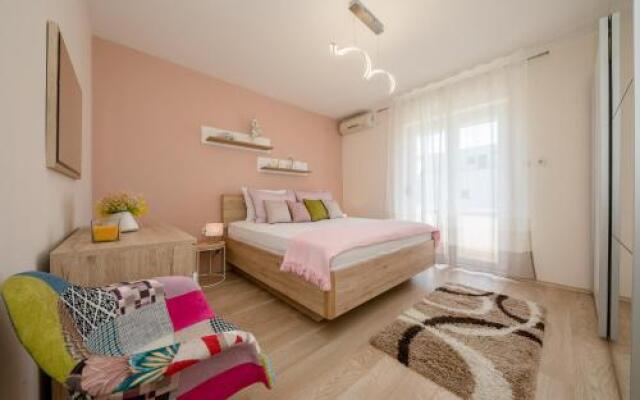 Apartments Luka
