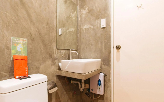 RedDoorz Plus @ Boni Avenue Mandaluyong