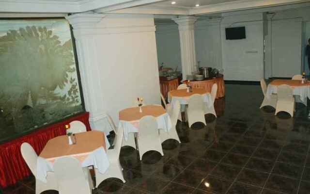 Hotel Pangrango 3