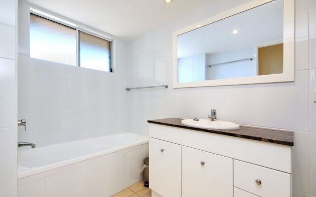 Albacore, Unit 6, 12 Ondine Close