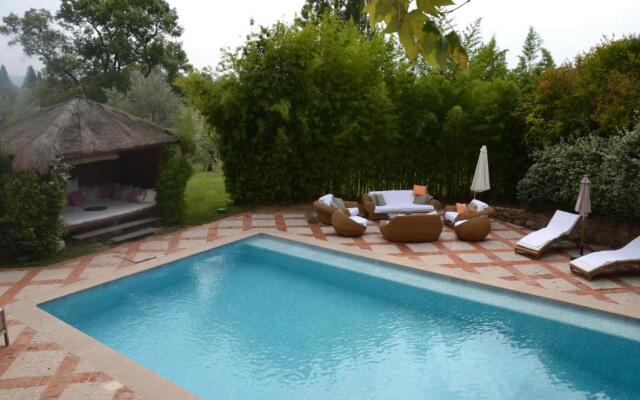 Domaine De Sainte Annette