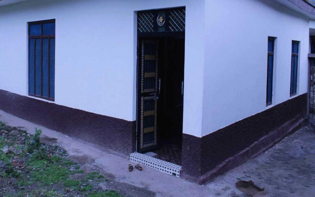 POP 92903 Fareeda Homestay
