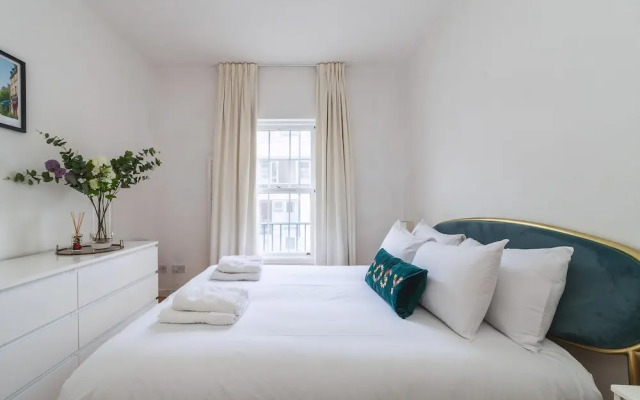 Rotherhithe Riverside Flat