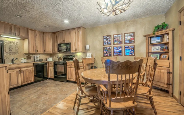 Invitingly Furnished3 Bedroom Timber Run 112 In Steamboat Springs