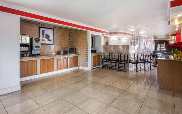 Americas Best Value Inn Denver