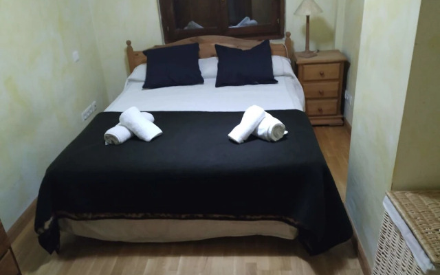 Chalet centro de escarrilla casa 7