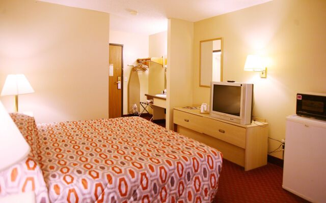 The Inn & Suites SW Omaha