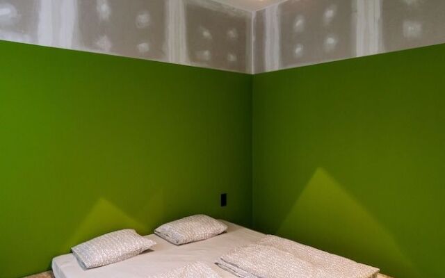 Essential Hostel