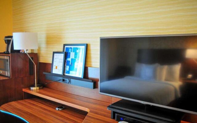 Comfort Inn & Suites South Akron