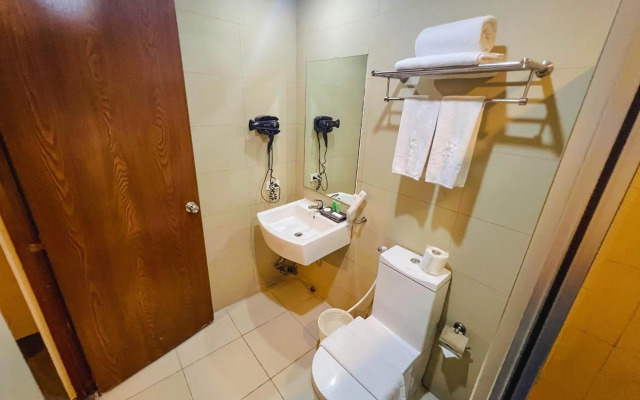 88 Courtyard Hotel