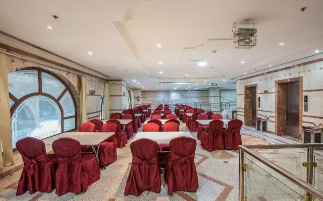 Rawdhat Al Mukhtara Hotel