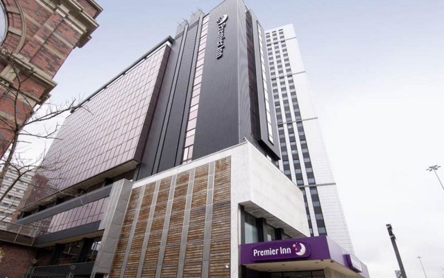 Premier Inn Leeds City Centre (Wellington Street)