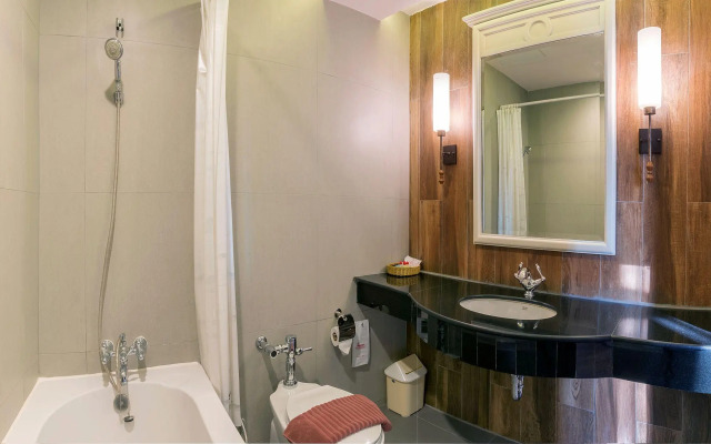 Royal Rattanakosin Hotel