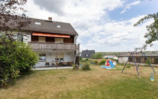 Charming Apartment in Fuldabruck With Garden