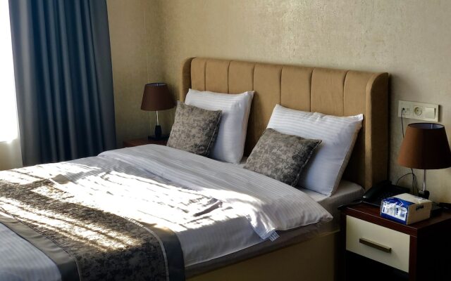 Tbili Hotel