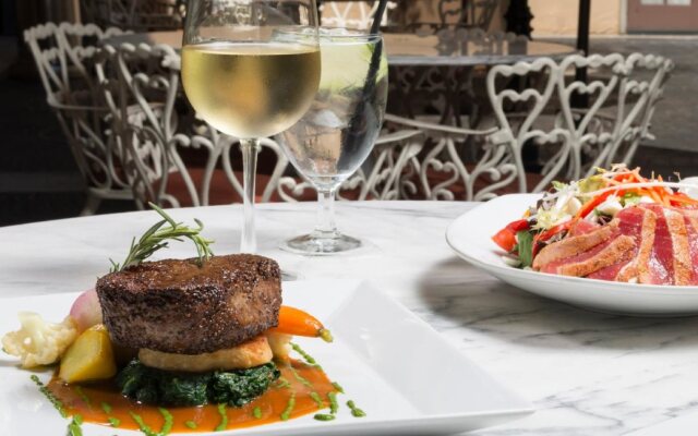 Ayres Hotel Costa Mesa/Newport Beach