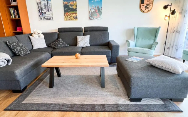 swissme - 100qm - Balkon - 2 Bäder - Parkplatz - Fußbodenheizung