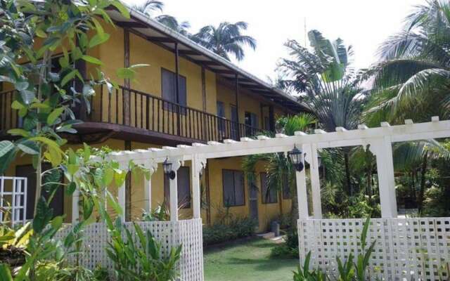 Point 303 Cloud 9 Resort