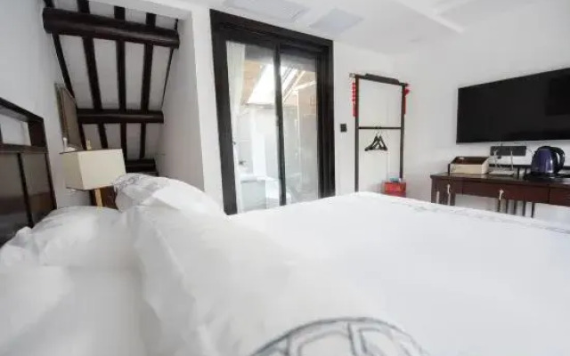 Youqi Boutique Hostel