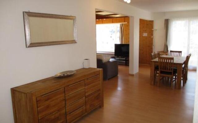 Apartment Bünda